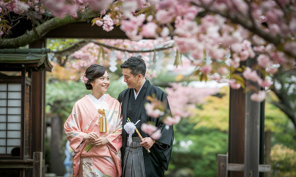 海外からのお客様に特化した京都でのウエディングフォト撮影サービスをご提供します。
